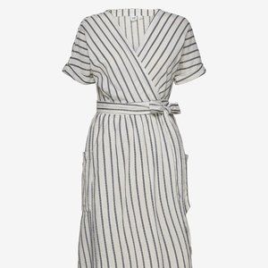 Gap Short Sleeve Wrap-Front Dress in Linen-Cotton - Navy Stripe  - Size 16